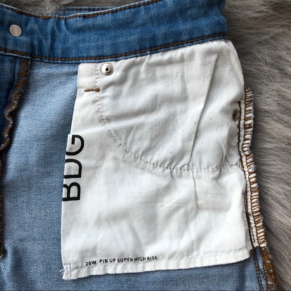 BDG (UO) Pinup High Waisted Denim Shorts - Picture 3 of 4